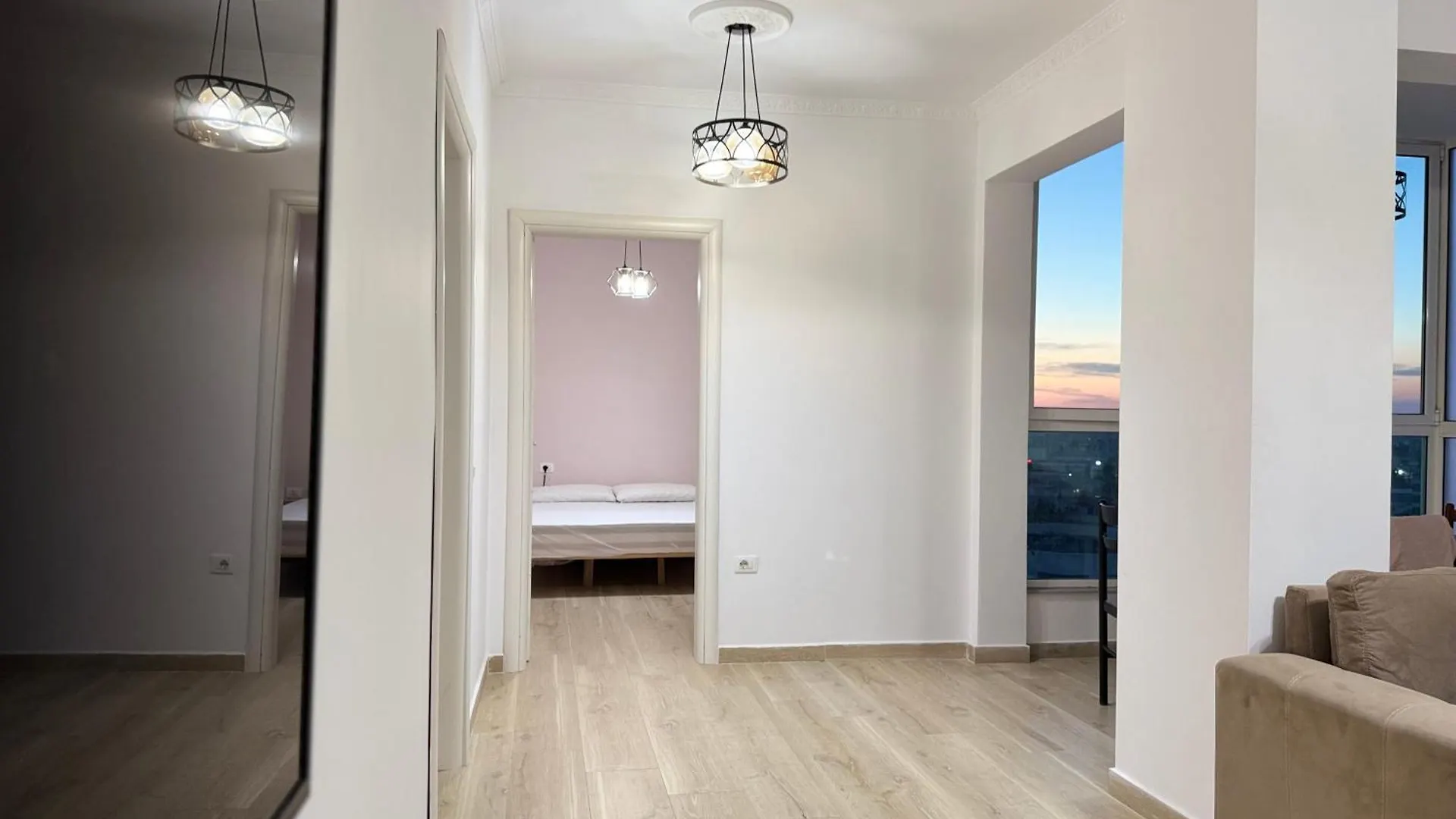 Spacious 2Br Apartment Walk In Closet Stunning Sunset Views Durrës Albania